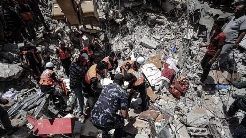 5 شهداء فى قصف مخازن وزارة الصحة بغزة .. و13 شهيداً بقصف مدرسة للنازحين