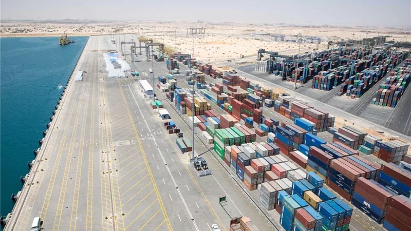 بلدنا اليوم تناقش مع الخبراء دور الحوافز التي تقدمها الدولة لتشجيع الاستثمار في المنطقة الاقتصادية بقناة السويس