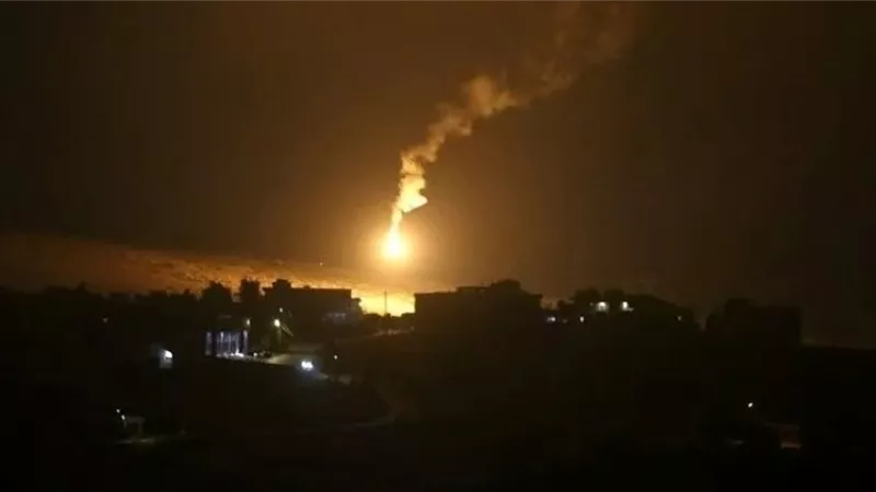 عاجل | طيران الاحتلال يشن غارات جوية عنيفة على العاصمة اللبنانية بيروت