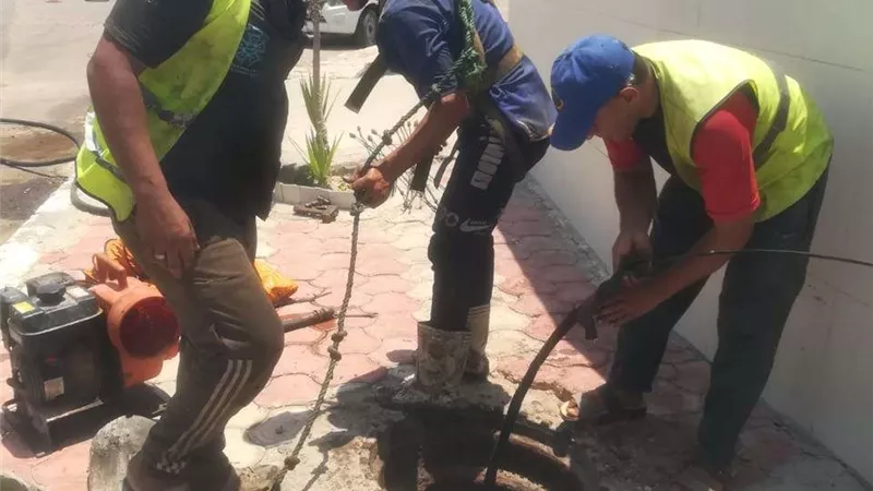 من خلال 3 محاور متوازية.. خطة الإسكان للتعامل مع مياه الأمطار