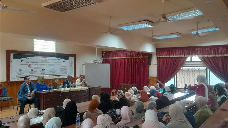 نائب رئيس جامعة الأزهر يتفقد كلية الزراعة بنات بالقاهرة ويطمئن على استعدادات العام الدراسي الجديد