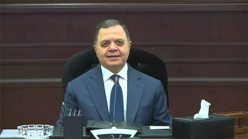 لأمور تتعلّق بالصالح العام ..وزير الداخلية يستبعد صومالي وأوزباكستاني خارج البلاد
