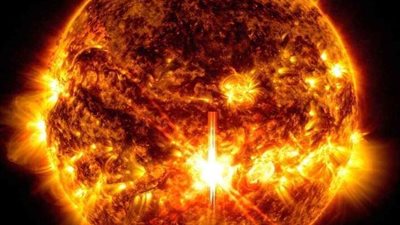 انفجار شمسي ضخم يهدد الأنظمة التكنولوجية ويؤدي إلى عواصف مغناطيسية قوية