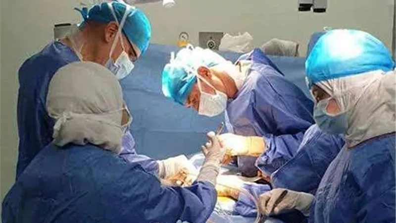 مستشفيات أسيوط الجامعية تصل للرقم البلاتيني في زراعة الكُلى