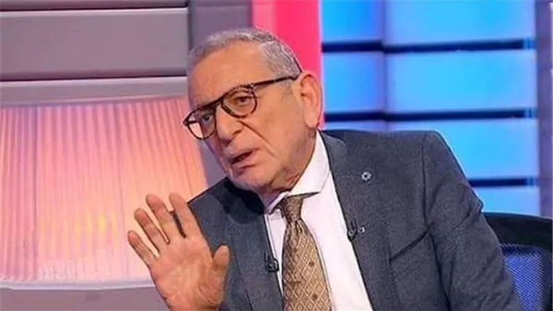 لم نتقاضى أي رواتب.. عادل القيعي يعلن رحيله عن النادي الأهلي