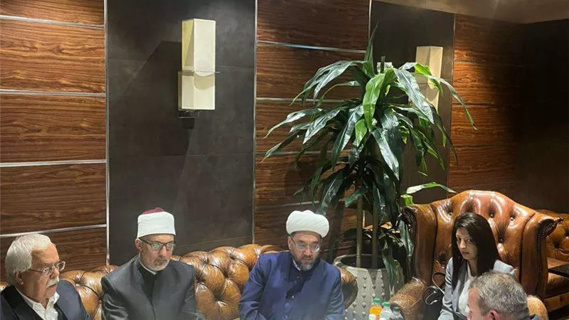 مفتي الجمهورية يصل أوزباكستان ويؤكّد: زيارتنا تفتح آفاقًا جديدة للتعاون