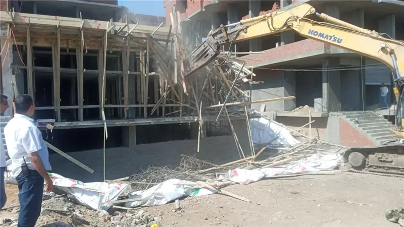 إزالة 37 حالة تعدي وإسترداد 19 فدان بمراكز أسيوط