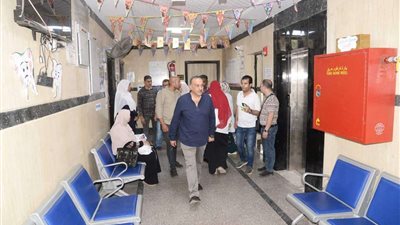 جولة محافظ أسيوط بمركز صحي حضري الحمراء