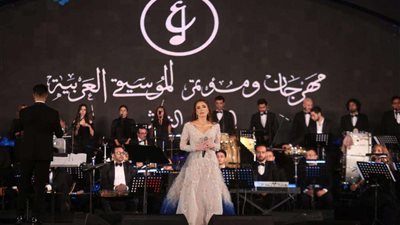 عبير نعمة في لفتة إنسانية تجاه لبنان