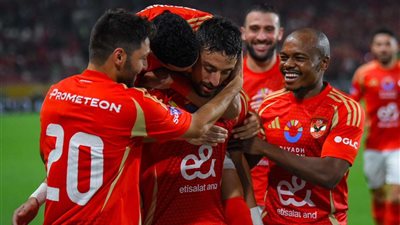 التعادل الإيجابي يحسم الشوط الأول بين الأهلي وسيراميكا في السوبر المصري
