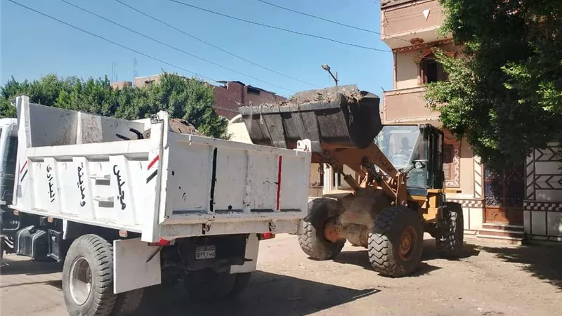 حملة تطهير ترع ومصارف أسيوط
