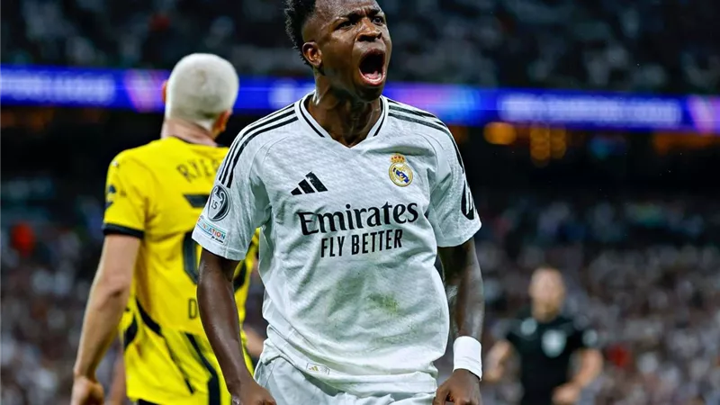 بخماسية.. ريال مدريد يتخطى عقبة 