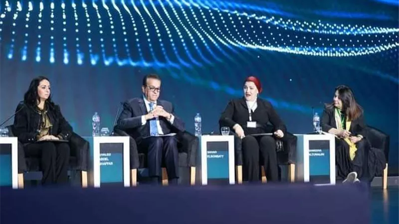 عبد الغفار: القيادة تولي اهتمامًا بالغًا للاستثمار في العمر الصحي بين كبار السن