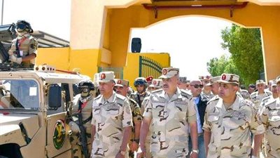 رئيس أركان حرب القوات المسلحة يتفقد إجراءات التأمين على الإتجاه الاستراتيجى الجنوبي