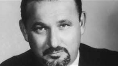 ذكرى ميلاد عز الدين ذو الفقار.. رائد الرومانسية في السينما المصرية