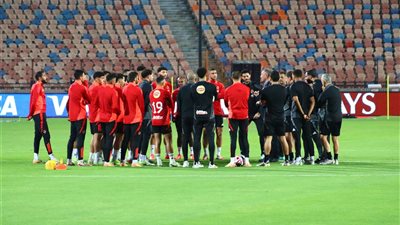 الأهلي يختتم تدريباته استعدادا لمواجهة العين الإماراتي