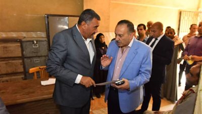 محافظ أسيوط يلتقي بالمواطنين بالمركز التكنولوجي بالفتح ويوجه بتسهيل وتسيير كافة الإجراءات في ملفي التقنين والتصالح