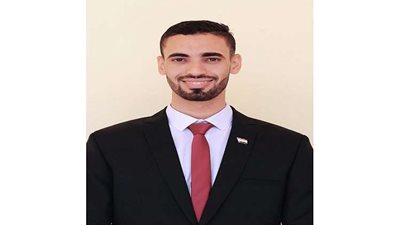 خبير اقتصادي: الجنيه قادر على الصمود أمام العملات الأجنبية رغم تراجع ايرادات قناة السويس والسياحة