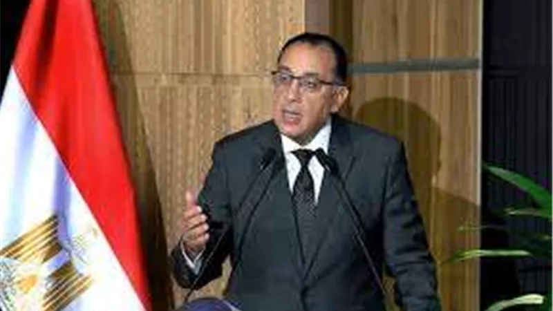 مدبولي يعقد جلسة متخصصة مع مفكرين لمناقشة القضايا السياسية الراهنة
