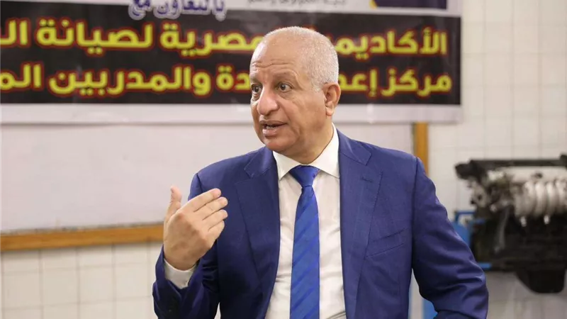 وكيل لجنة الصناعة بنقابة المهندسين: السيارات الكهربائية إنقاذ للحياة ولن يتراجع العالم عنها.. والتغيرات المناخية كلمة السر | حوار