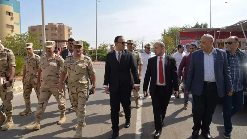محافظ أسيوط يؤكد أهمية التدريبات المشتركة .. ونائب المحافظ ومساعد قائد قوات الدفاع الشعبي والعسكري يشهدان سيناريو محاكاة لهجوم إرهابي على محطة كهرباء غرب أسيوط المركبة