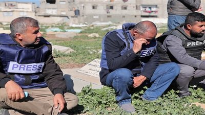 اليونسكو تعلن مصرع صحفي كل 4 أيام عالمياً.. فلسطين في الصدارة