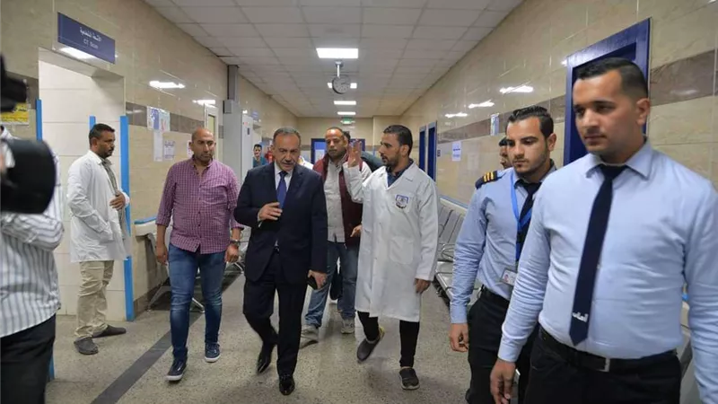 محافظ أسيوط يتفقد مستشفى أبوتيج النموذجي لمتابعة انتظام العمل وتوافر الأدوية