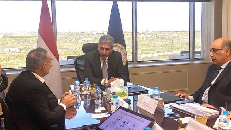 وزير السياحة 