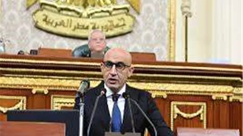 وزير التربية والتعليم : الدولة بذلت جهدا ضخمة في تطوير العملية التعليمية.