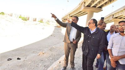 محافظ أسيوط يوجه بتطهير مخرات السيول بدرنكه.. ولجان للمرور على المخرات