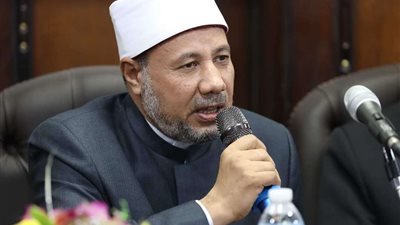 نائب رئيس جامعة الأزهر بأسيوط ينعي شقيقة الإمام الأكبر