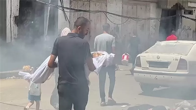 استشهاد 9 أشخاص وإصابة 20 آخرين بدمشق في قصف إسرائيلي