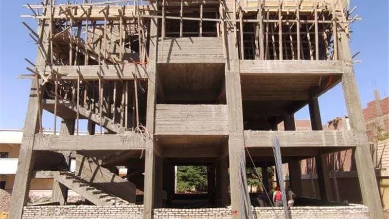 محافظ أسيوط يؤكد استمرار التوسع ببعض المدارس وتنفيذ إحلال جزئي بمدرسة المنشأة الكبرى الإبتدائية بالقوصية