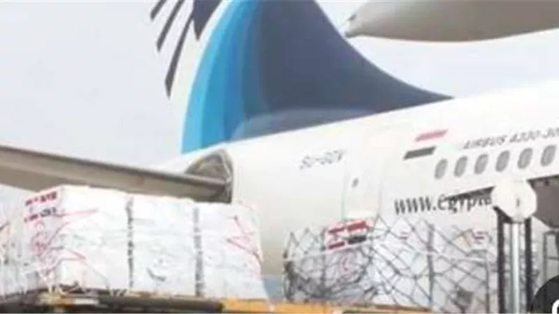وصول طائرة مصرية لمطار رفيق الحريري محملة بشحنة جديدة من المساعدات لدعم لبنان
