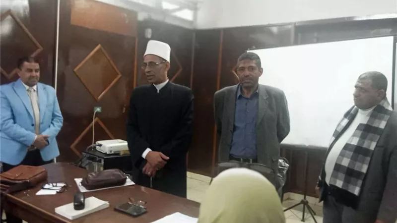 رئيس القاهرة الأزهرية يتفقد مدينة البعوث الإسلامية لمتابعة البرامج التدريبية للمعلمين
