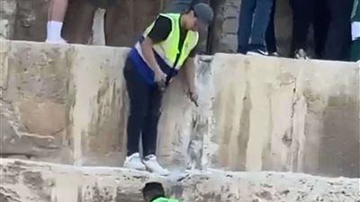 أعمال ترميم الهرم.. حقيقة التكسير وإزالة المادة السوداء