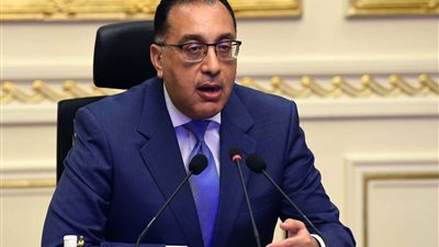مدبولي: تحويل 275 ألف سيارة للعمل بالغاز سنويًا لتقليل التلوث وتوفير التكاليف