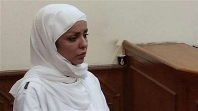 محامي مضيفة الطيران لـ بلدنا اليوم: « طلبت من المحكمة عرضها على لجنة طبية خارج مستشفي العباسية»