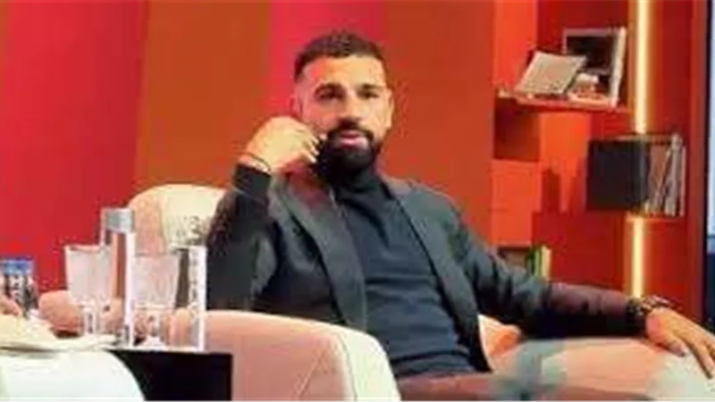 عمرو ياسين يدافع عن محمد صلاح ضد انتقادات السوشيال ميديا