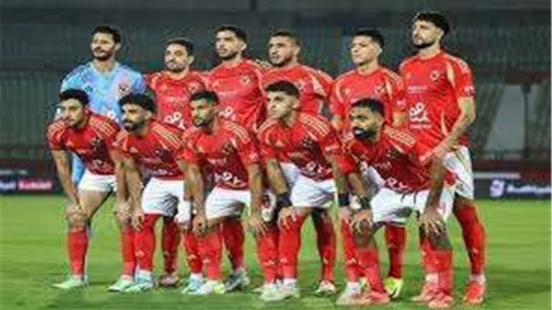 طاهر والشحات يقودان التشكيل المتوقع للأهلى أمام استاد أبيدجان