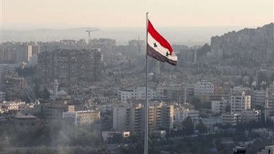 سوريا بين نيران التصعيد وأطماع القوى الإقليمية.. ماذا يحدث في حلب؟