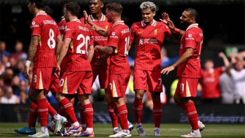 ليفربول يواجه ضربة مزدوجة قبل قمة مانشستر سيتي في الدوري الإنجليزي