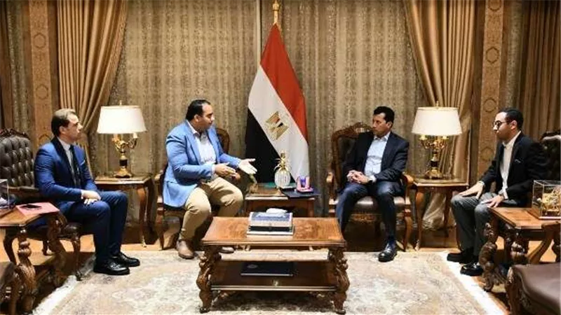 وزير الشباب والرياضة يكرم مصطفى السيد أفضل مخترع عالمي في مجال الطاقة