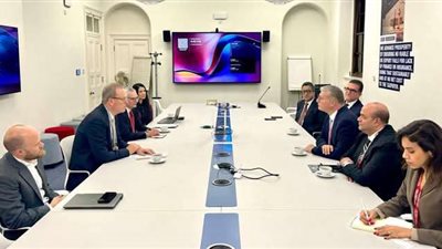 وزير البترول يزور مقر الهيئة البريطانية لتمويل الصادرات في لندن