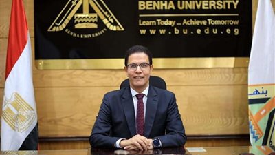 رئيس جامعة بنها يتلقى تقريرًا شاملًا عن حالات المترددين على المستشفى الجامعي خلال نوفمبر