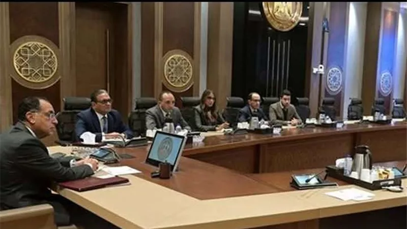 رئيس الوزراء يستعرض ملفات عمل وأنشطة مجلس ذوي الإعاقة