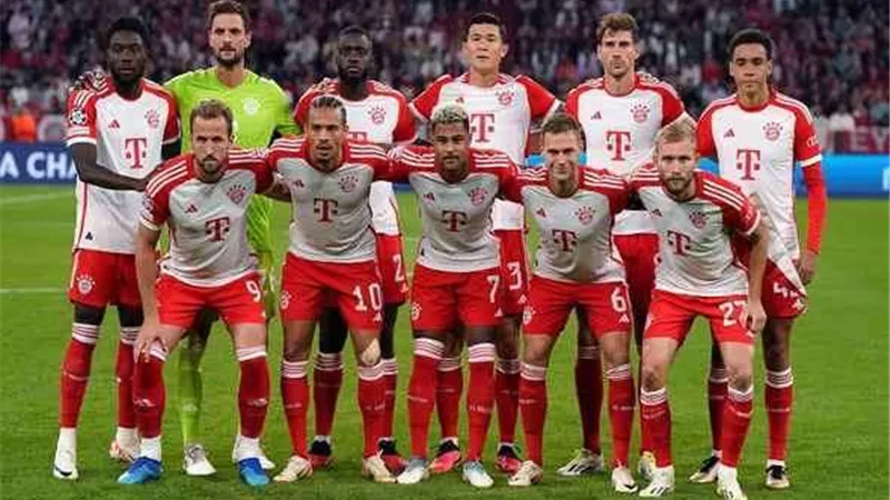 التشكيل الرسمي لفريق بايرن ميونخ أمام باير ليفركوزن الليلة