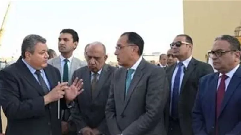 مدبولي: الرئيس السيسي حريص على متابعة مشروع الربط الكهربائي المصري السعودي