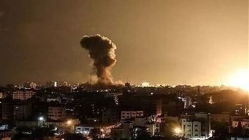 إسرائيل تستهدف مواقع لحزب الله قرب دمشق في غارات جوية جديدة