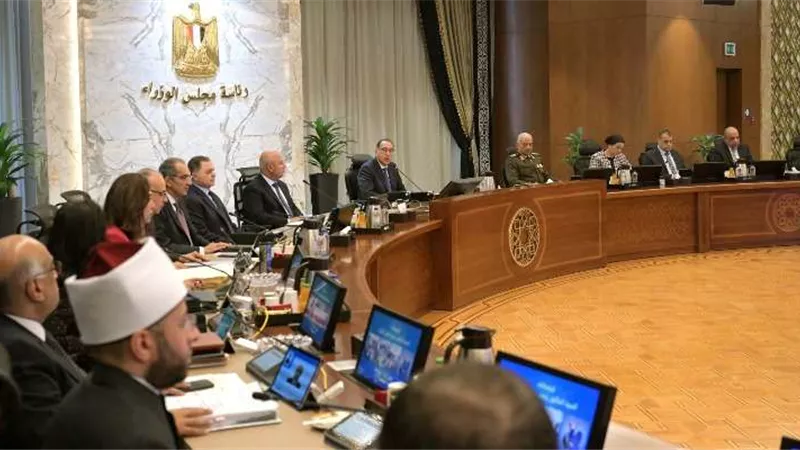 مدبولي يوافق على مد العمل لتقنين واضعي اليد على الأراضي بشبه جزيرة سيناء